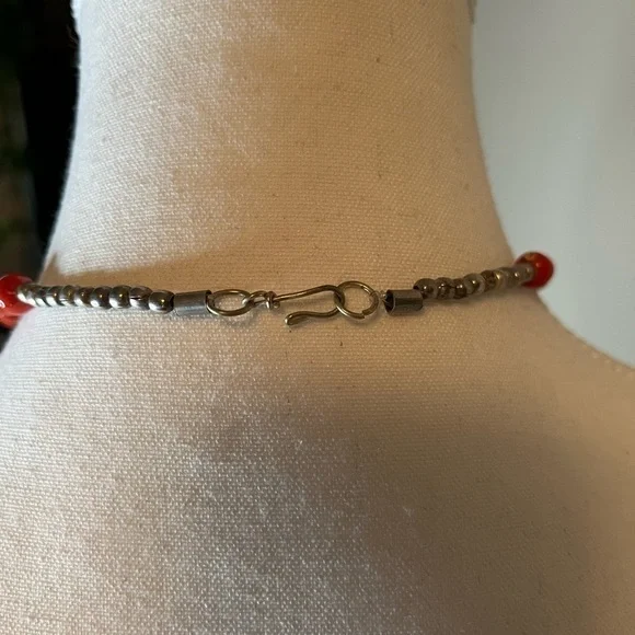 ⭐️ NWOT Costume Jewelry necklace - Picture 2 of 8